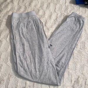 Super comfy under armor sweats